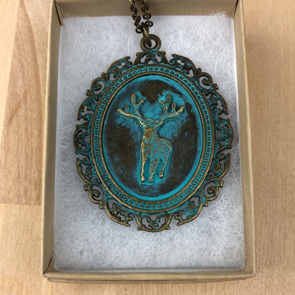 Reindeer pendant necklace from Toronto local artist, 30”, come with a box - Picture 3 of 9